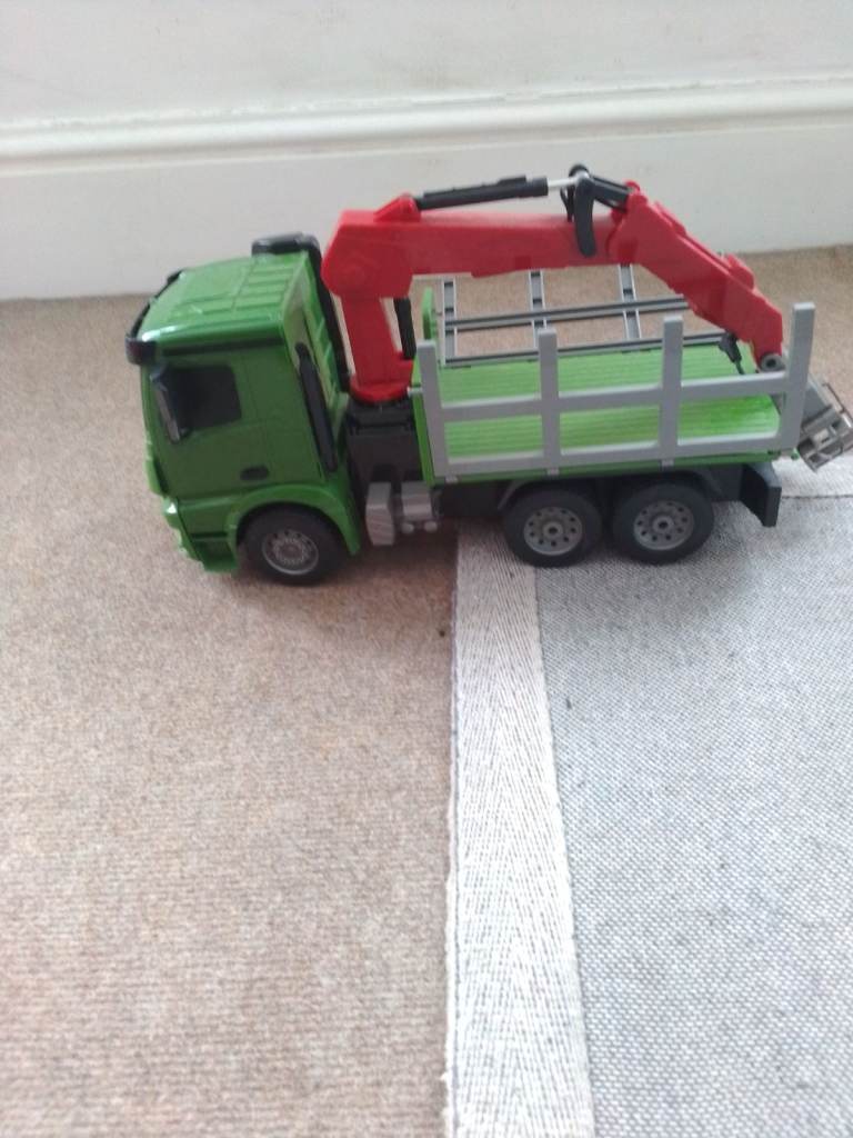 REMOTE CONTROL LOG LORRY SPARES OR REPAIRS USED 