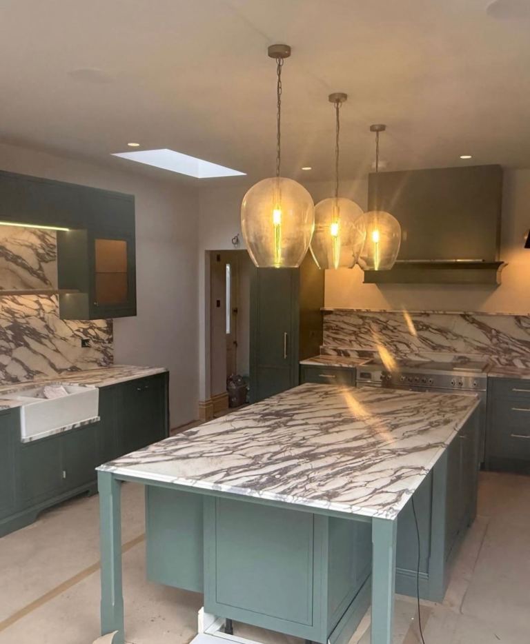 Quartz Kitchen Worktops – Supply & Fit – Birmingham