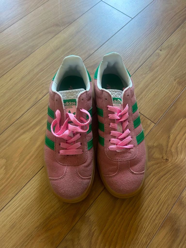 Gazelle Trainers – Pink with Green Stripes, Size UK 5.5