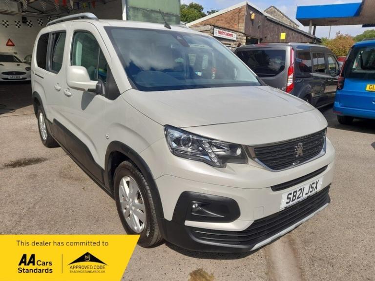 Peugeot Rifter 1.5 HDI blue ALLURE, lwb,4 seat wheelchair adapted 1 owner fold f