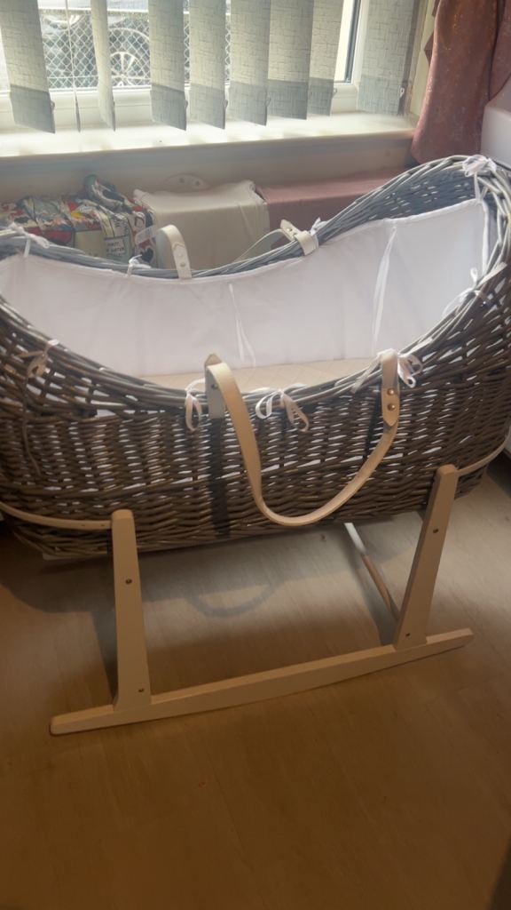 Moses basket with mattress 