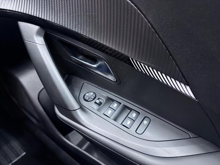  Peugeot 2008 1.2 PureTech Allure EAT Euro 6 (s/s) 5dr Petrol Automatic