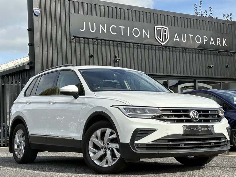 Volkswagen Tiguan TSI Life SUV Petrol Automatic