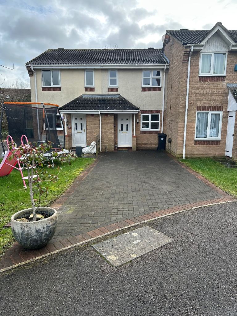 2 Double Bedroom House to Rent – Bradley Stoke (BS32) – Available 1 March