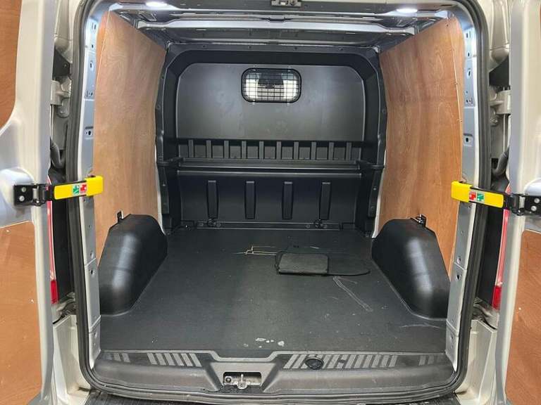 2022 Ford Transit Custom 2.0 EcoBlue 130ps Low Roof D/Cab Limited Van PANEL VAN DIESEL Manual
