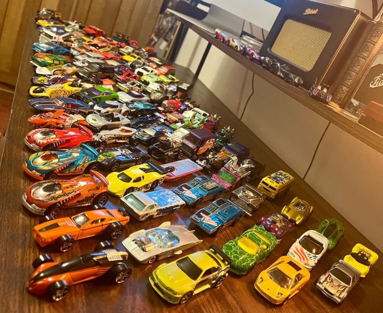 Lot of Vintage Hot Wheels 100+ Cars Great Variety of Models & Collections