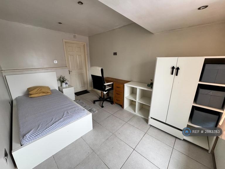 1 bedroom in Botelers, Basildon, SS16 (#2883783)