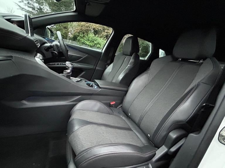 2017 Peugeot 3008 1.2 PureTech GT Line Euro 6 (s/s) 5dr HATCHBACK Petrol Manual