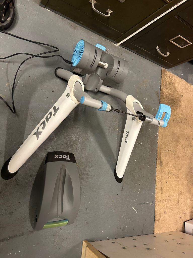 Tacx Vortex T2180 cycle trainer