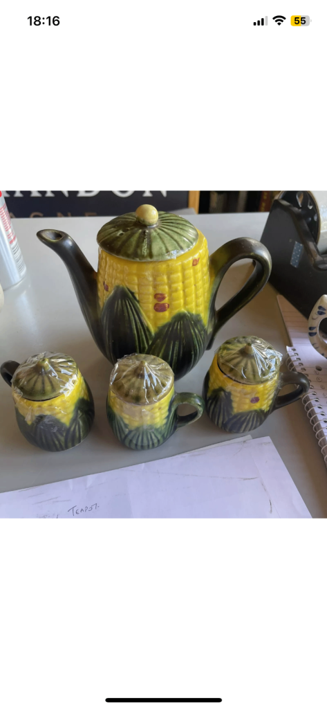 Novelty Sweetcorn teapot and small canisters 