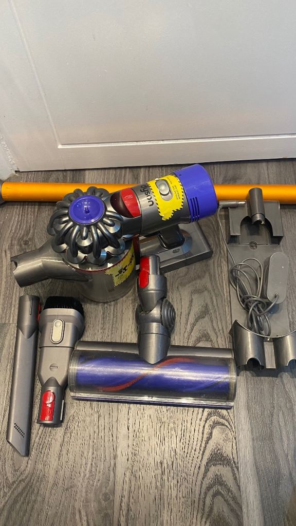 Dyson V8 Cordless Handheld Vacuum