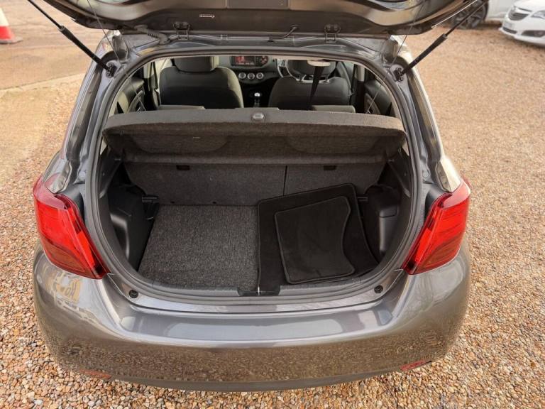 2015 Toyota Yaris 1.4 D-4D Icon Euro 6 5dr Hatchback Diesel Manual