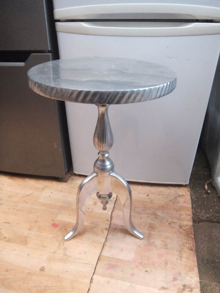 Aluminium Silver Metal Round Side Occasional Table / Wine Table/Plant Stand