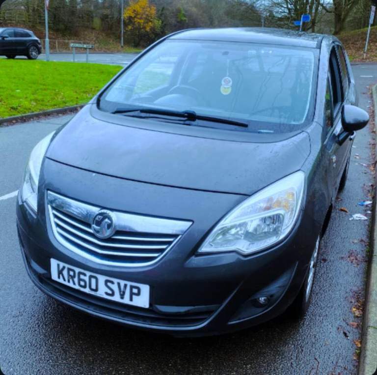 Mariva AUTOMATIC Sunroof full glass 8month Mot good runner 