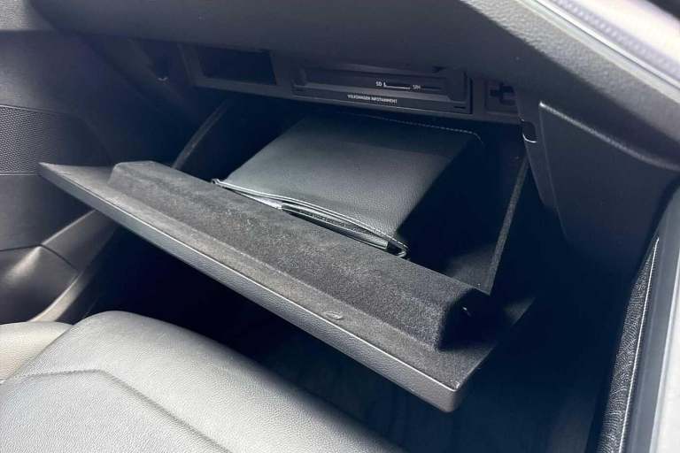 2018 Volkswagen Touareg 3.0 V6 TDI 4Motion R-Line Ã¢Â­Â14 way power adjustment, Innovation cockp...