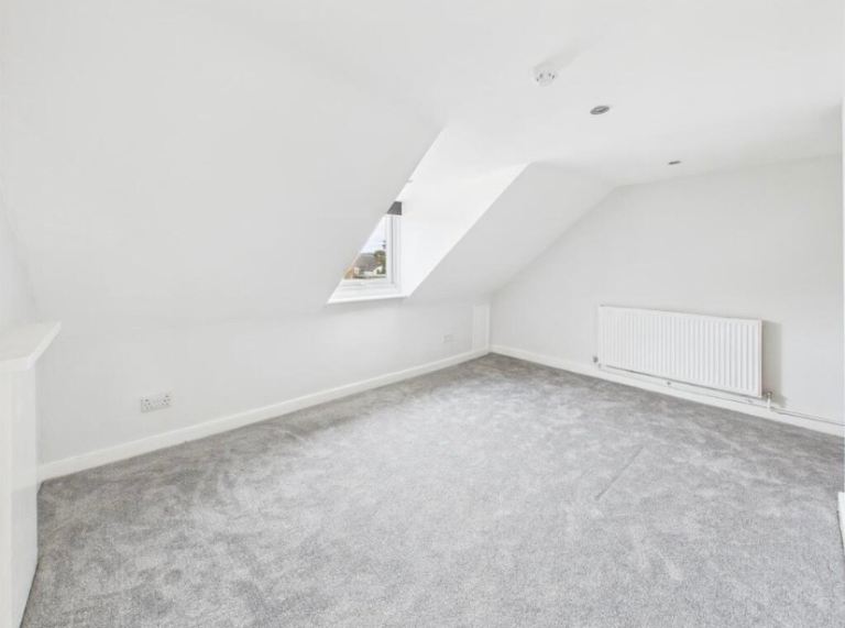 Room to rent in Barton street 