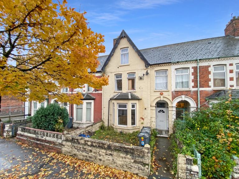 1 bedroom flat in 124 Clive Street, Cardiff, CF11 Book Online - The Rent Guru {162}