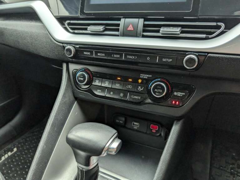 2022 Kia Niro 1.6 GDi 2 SUV 5dr Petrol Hybrid DCT Euro 6 (s/s) (139 bhp) - DAB, ALLOY, CR ESTATE ...