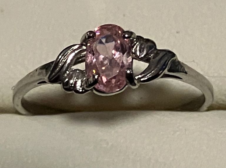 Ladies Jewellery sterling silver pink amethyst gem stone ring fully hallmarked 925.