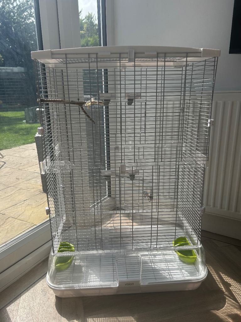 Hagen vision bird cage tall 