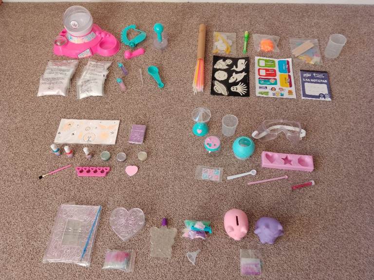 Kids Arts & Craft Supplies - £5 the lot (no split)