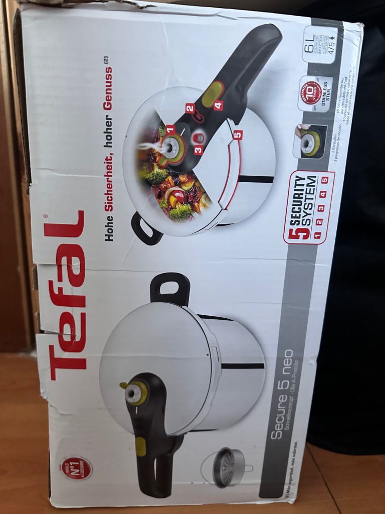 Tefal secure 5 Neo stainless steal pressure cooker