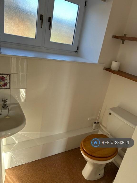 1 bedroom house in Bentham Stables, Purton, Swindon, SN5 (1 bed) (#2313621)