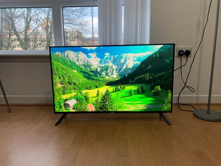 JVC 40 Inch Roku Smart TV