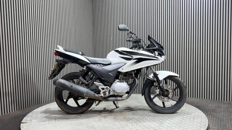 Honda CBF125 CBF125 2010 ONLY 16K LIGHT PROJECT BIKE 125CC