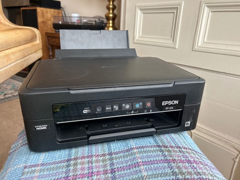Epson Expression Home XP-225 all-in-one printer, scanner and copier
