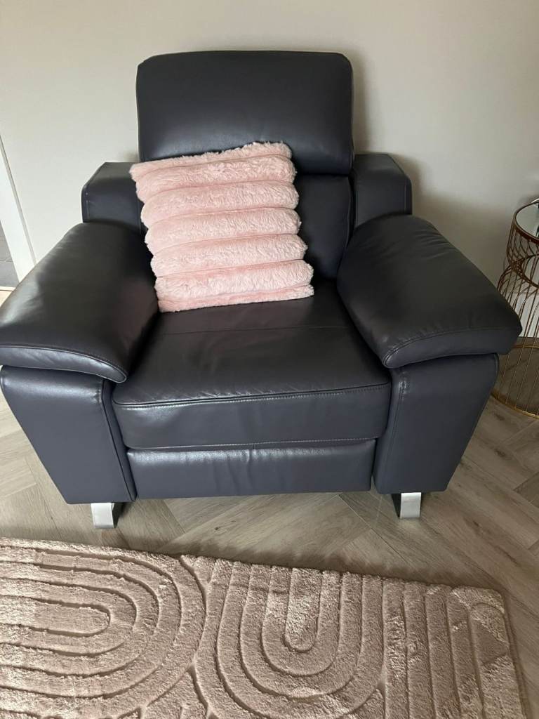  **Stunning** Grey Leather 3 seater sofa & electric chair