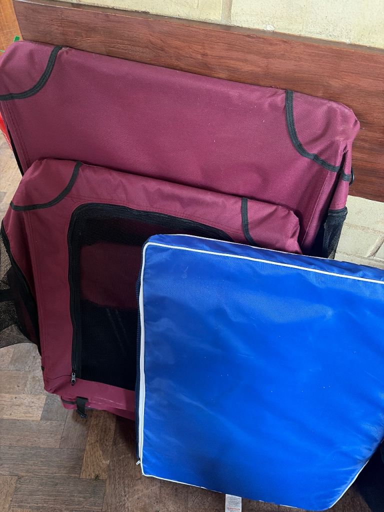 2 x dog cages and a dog thermal mat