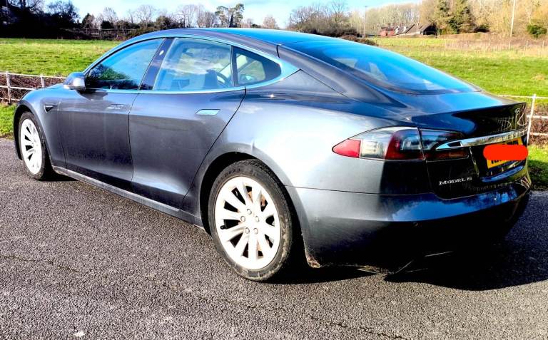 TESLA S 75D Dual MOTOR new MOT ULEZ free