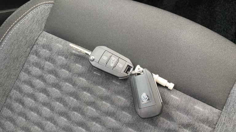 2024 Peugeot Rifter 100kW GT 52kWh 5dr Auto Electric Estate Estate Electric Automatic