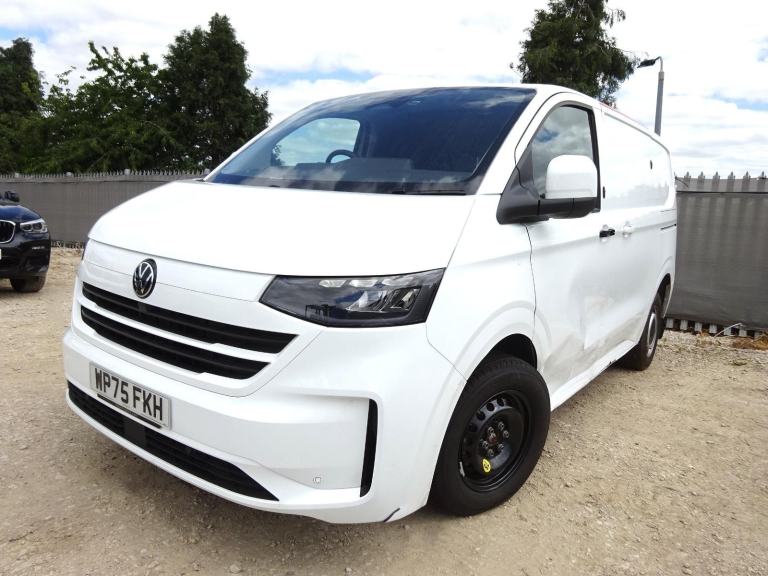 2025 75 REG VOLKSWAGEN TRANSPORTER T30 COMMERCE DIESEL VAN DAMAGED SALVAGE