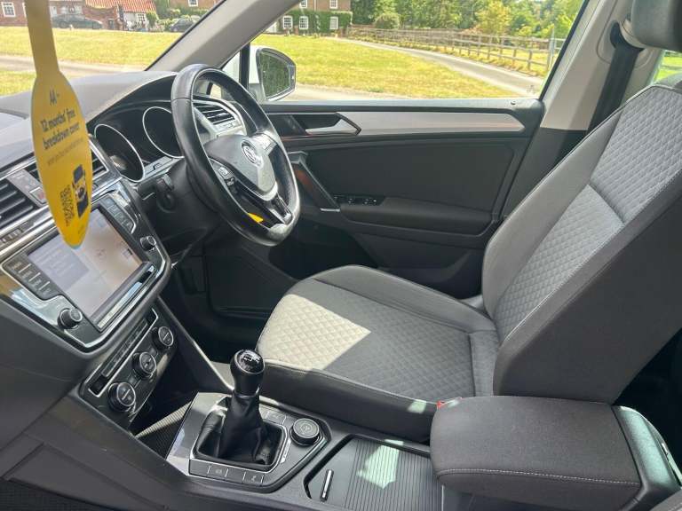 VOLKSWAGEN TIGUAN 2.0 TDI BlueMotion Tech SE Navigation 2016