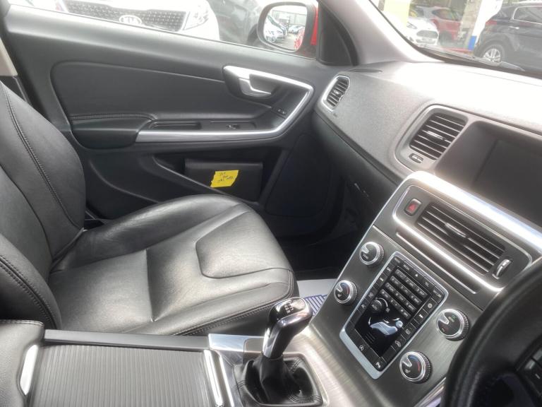 2016 Volvo S60 T3 [152] SE Nav 4dr SALOON PETROL Manual