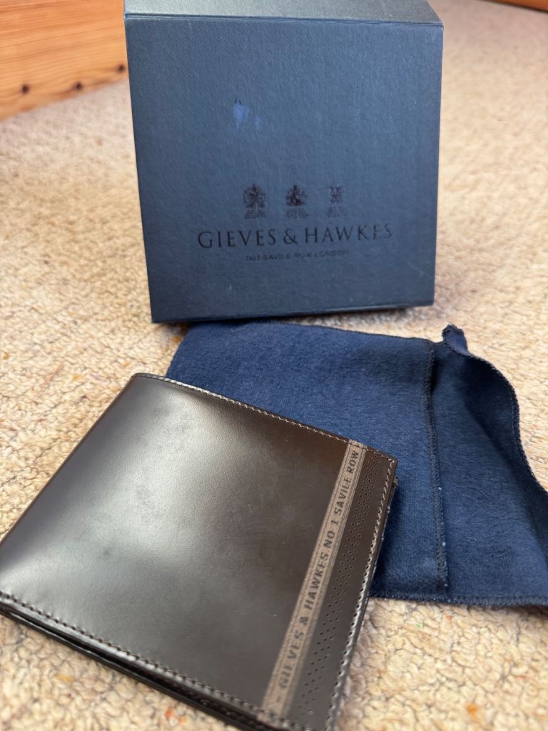 Gieves & Hawkes mens wallet