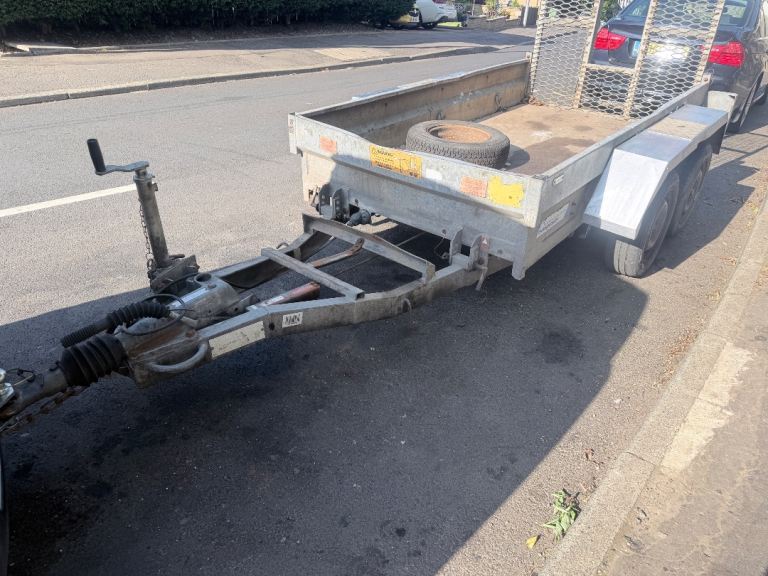 Indespension Twin axle heavy duty trailer adjustable height A frame