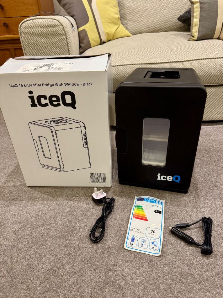 Mini Fridge - 15 Litre - Black - Boxed in Excellent Condition 