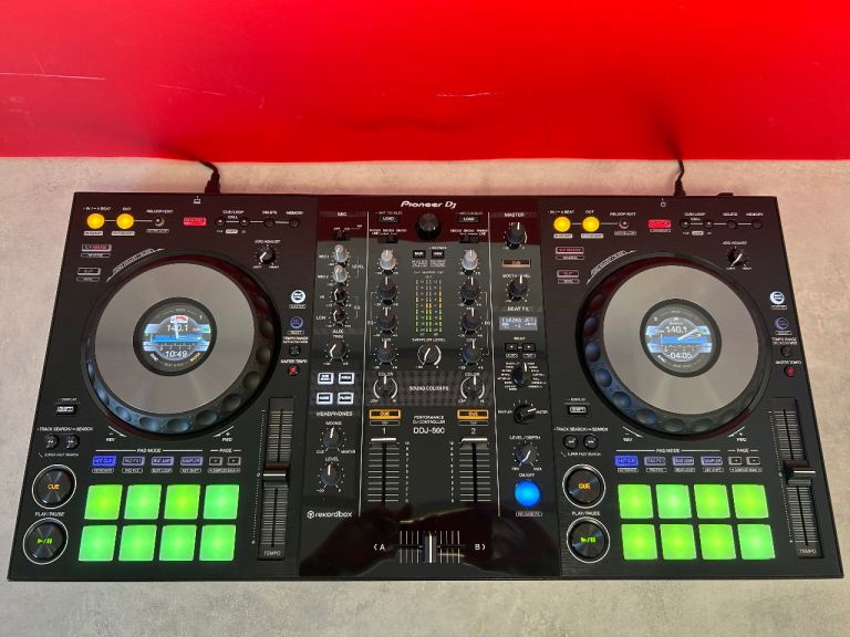 Pioneer DDJ-800 DJ Controller – Excellent Condition – Boxed