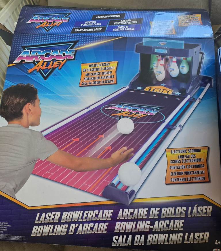 Ten pin bowling machine for home toy