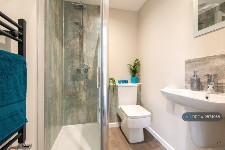 1 bedroom in Bycliffe Terrace, Gravesend, DA11 (#2674085)