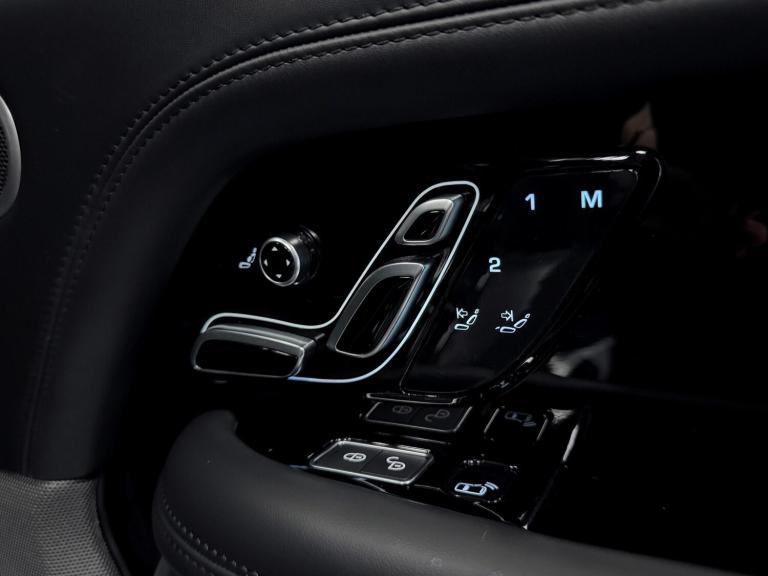  Land Rover Range Rover 4.4 SD V8 Autobiography SUV 5dr Diesel Auto 4WD Euro 6 (s/s) (339 ps) Die...