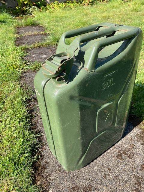 Land Rover Jeep etc Jerry can – 20 litre – unloved but unused