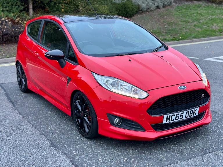 2016 Ford Fiesta 1.0 EcoBoost 140 Zetec S Red 3dr HATCHBACK Petrol Manual