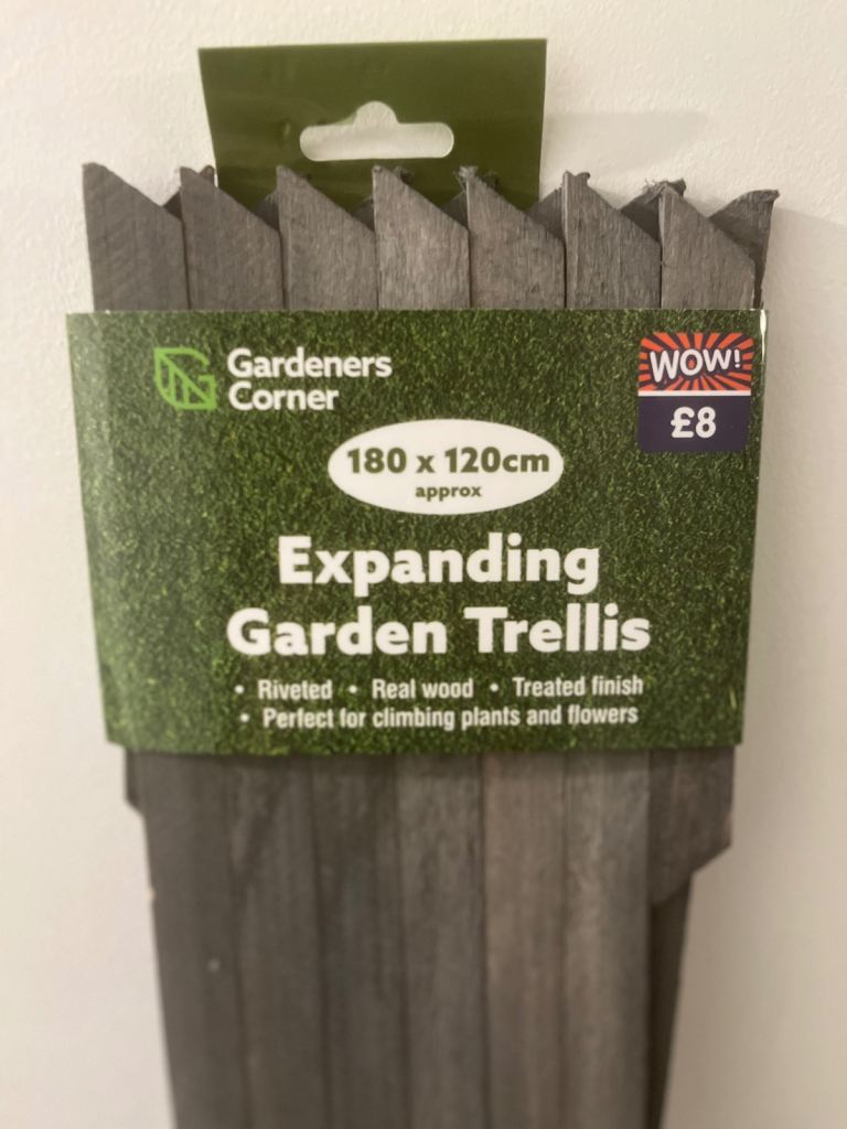 Expanding garden trellis wood grey new