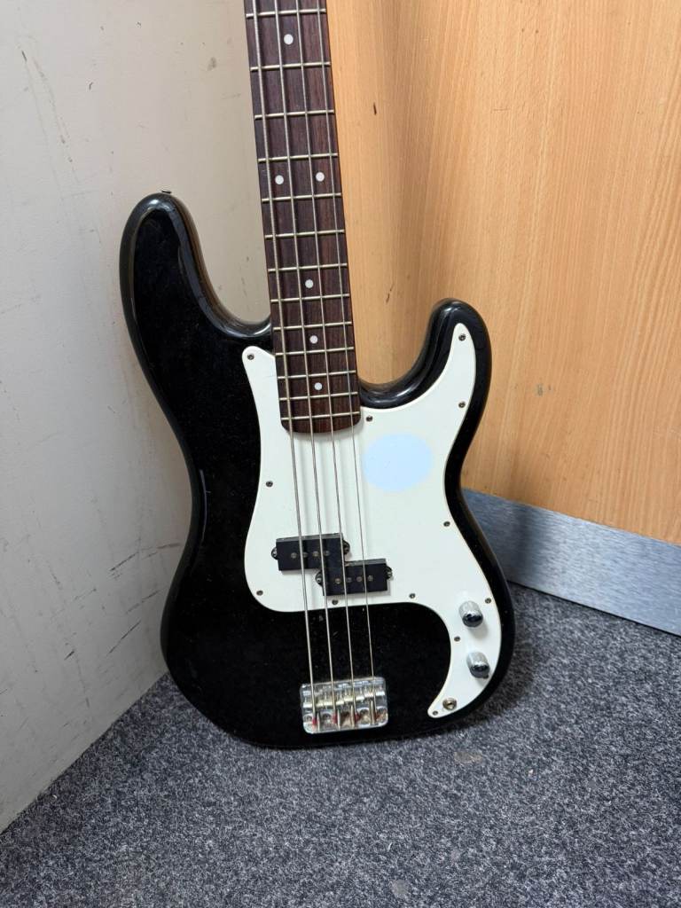 FENDER SQUIRE P BASS