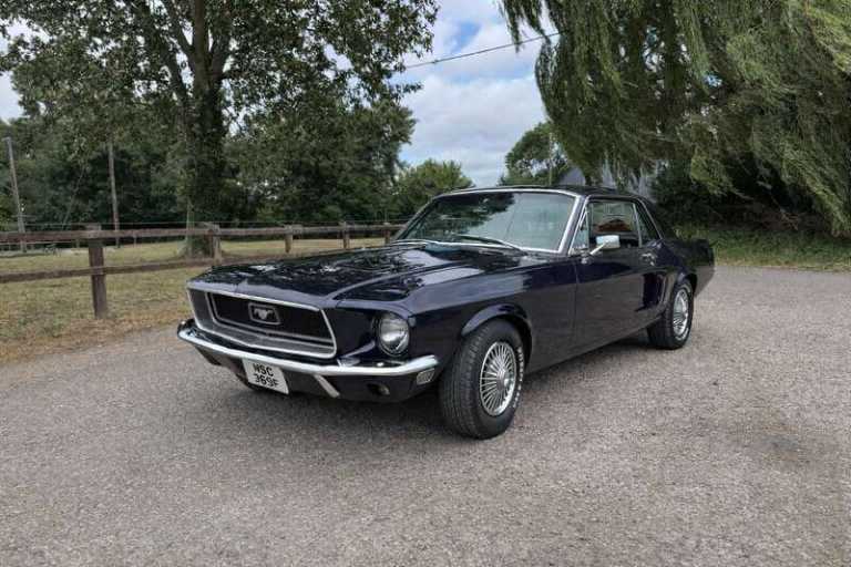 2024 Ford Mustang PETROL Manual