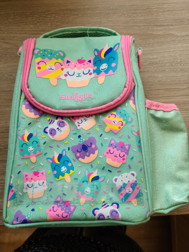 Smiggle lunch bag